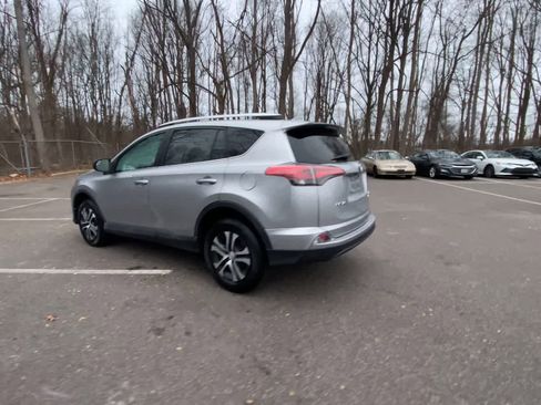 Used 2016 Toyota RAV4 LE image 12