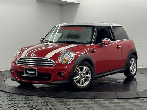 Used 2013 MINI Cooper Hardtop image 2