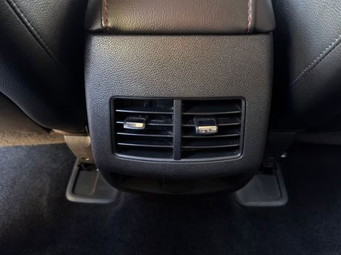 Used 2013 Ford Edge Limited w/ Driver Entry Pkg image 15