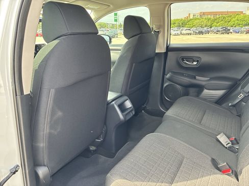 Certified 2027 Honda HR-V LX image 20