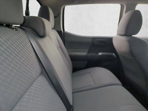 Used 2022 Toyota Tacoma SR5 image 19