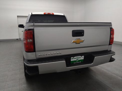 Used 2018 Chevrolet Silverado 1500 Custom w/ Custom Convenience Package RWD image 6