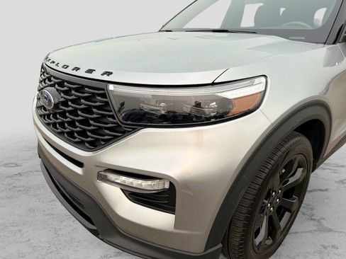 Certified 2024 Ford Explorer ST-Line w/ Class IV Trailer Tow Package AWD/4WD image 10