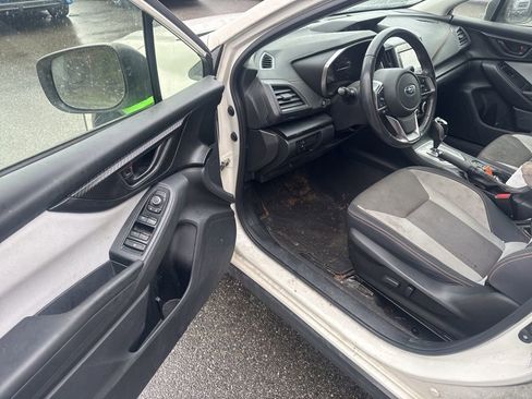 Used 2021 Subaru Crosstrek 2.0i Premium w/ Moonroof Package image 11