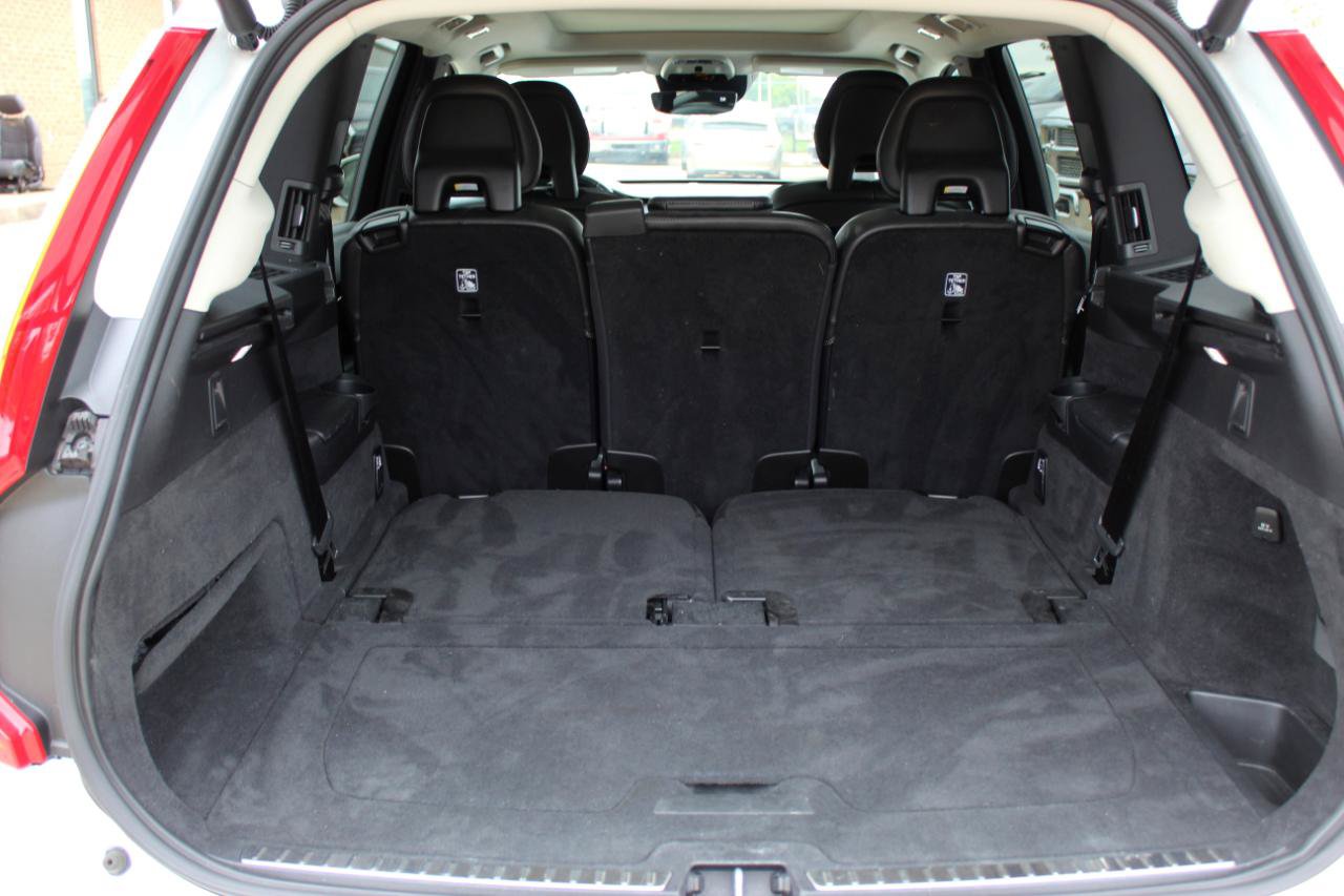 Used 2017 Volvo XC90 T6 Momentum AWD/4WD image 15