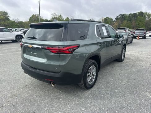 Used 2023 Chevrolet Traverse LT image 5