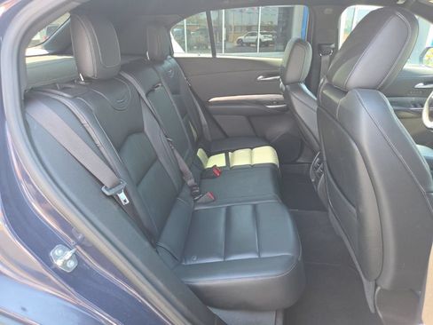 Used 2024 Cadillac XT4 Premium Luxury FWD image 7