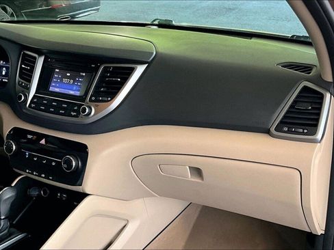 Used 2016 Hyundai Tucson SE w/ Option Group 02 AWD/4WD image 11