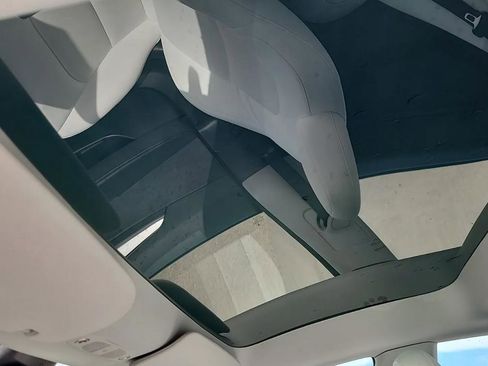 Used 2023 Tesla Model 3 Standard Range image 8