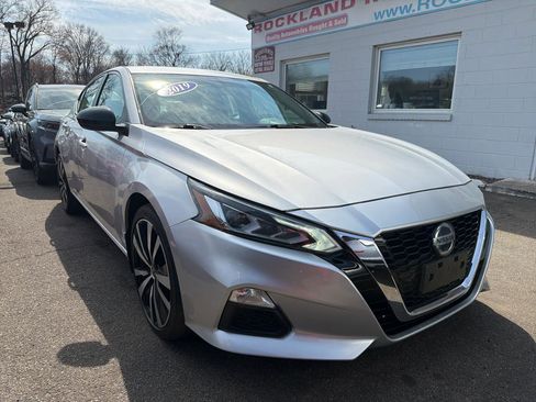 Used 2019 Nissan Altima 2.5 SR image 3