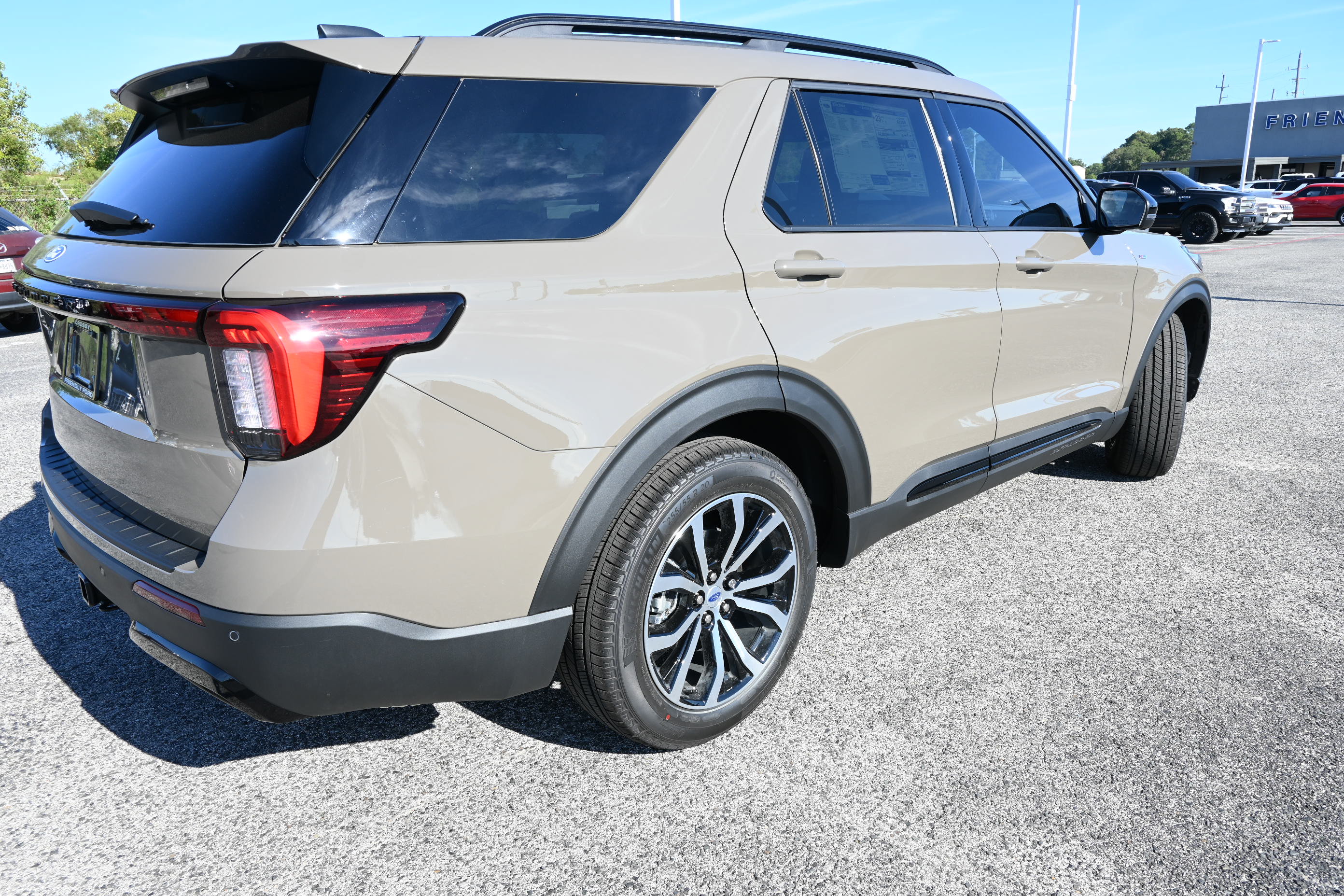 New 2027 Ford Explorer ST-Line RWD image 2