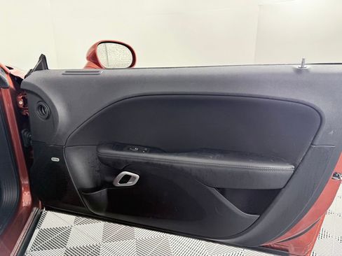 Used 2023 Dodge Challenger SXT w/ Blacktop Package image 10