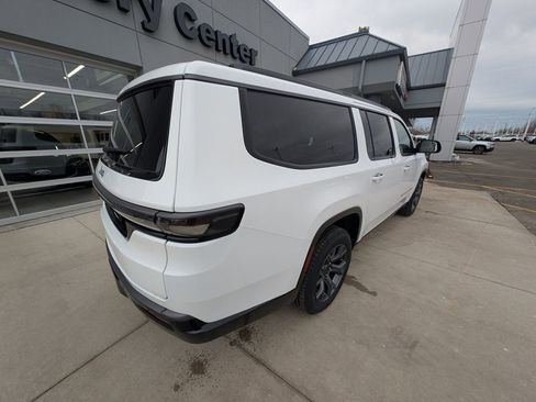 New 2026 Jeep Grand Wagoneer L Limited w/ Premium Group II image 5