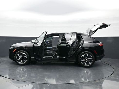 Used 2025 Chevrolet Equinox EV LT w/ Convenience Package FWD image 45
