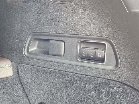 Used 2023 Mercedes-Benz GLS 450 4MATIC image 33