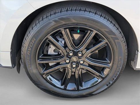 Used 2022 Ford Edge ST-Line AWD/4WD image 30