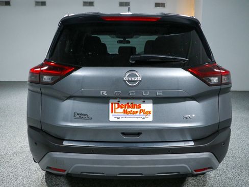 Used 2023 Nissan Rogue SV FWD image 8