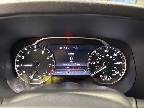 Used 2024 Nissan Frontier SL image 12