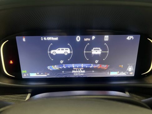 Used 2024 Jeep Wagoneer L Series III w/ Premium Group I image 27