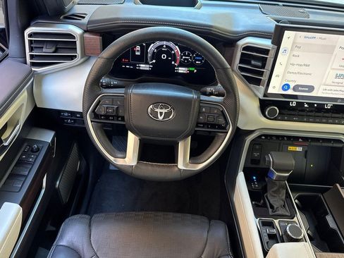 Used 2024 Toyota Tundra Capstone AWD/4WD image 30
