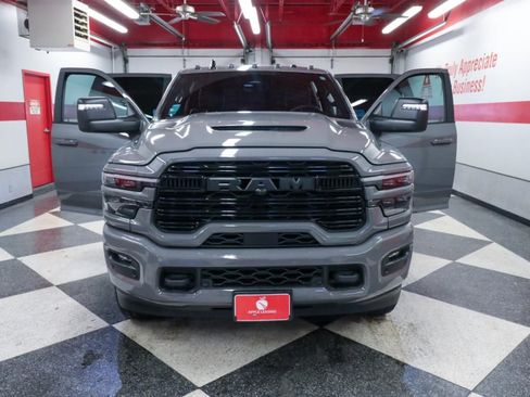 Used 2025 RAM 2500 Laramie w/ Night Edition AWD/4WD image 28