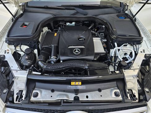 Used 2018 Mercedes-Benz GLC 300 4MATIC image 60