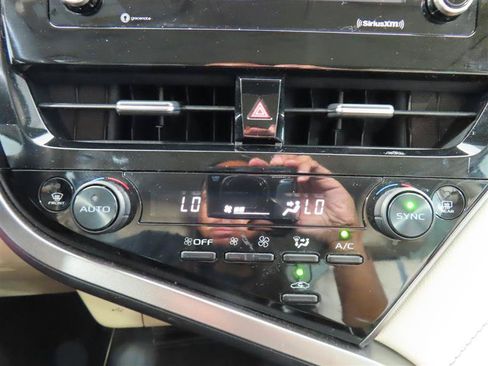 Used 2023 Toyota Camry LE FWD image 25