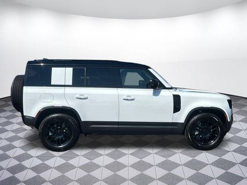 New 2026 Land Rover Defender 110 S AWD/4WD image 7