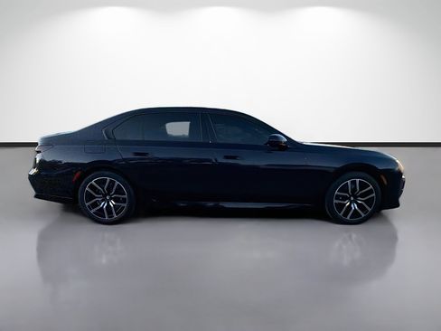 Certified 2024 BMW 740i w/ M Sport Professional Package RWD image 2