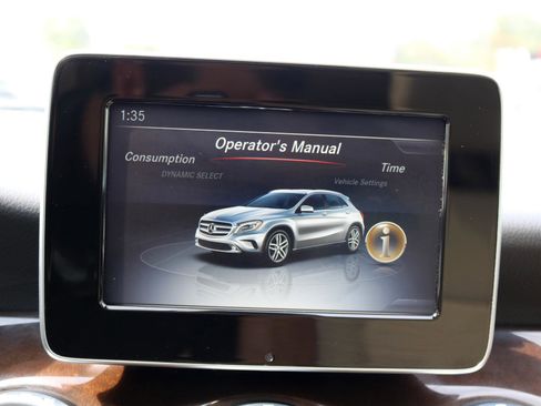 Used 2016 Mercedes-Benz GLA 250 image 25