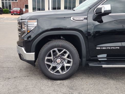 New 2026 GMC Sierra 1500 SLT w/ SLT Premium Package image 9