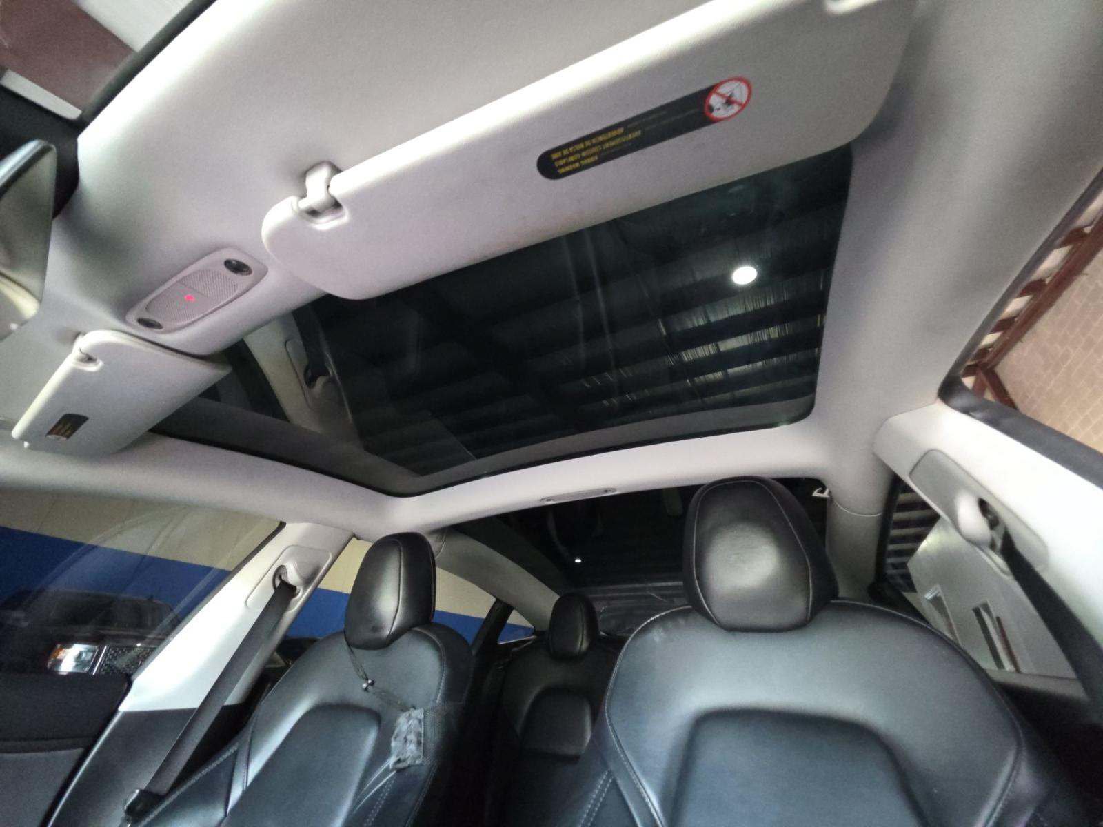 Used 2019 Tesla Model 3 Standard Range RWD image 6