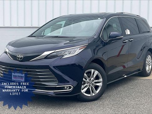 New 2026 Toyota Sienna Limited AWD/4WD image 2