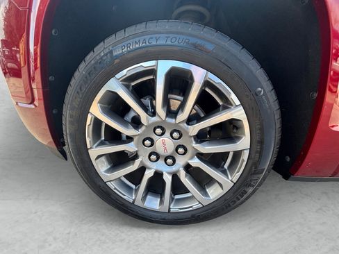 Used 2023 GMC Acadia Denali w/ Denali Ultimate Package image 25