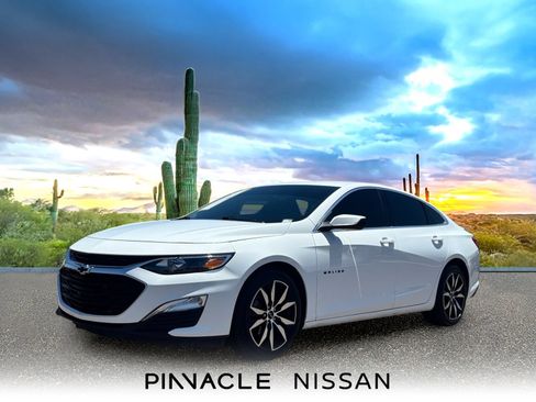 Used 2021 Chevrolet Malibu RS FWD image 1