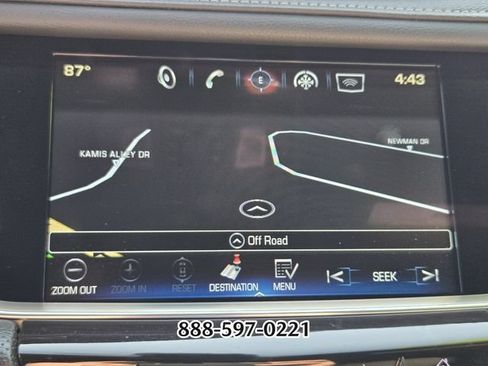 Used 2017 Cadillac XT5 Luxury w/ Driver Awareness Package FWD image 21