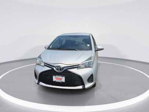 Used 2015 Toyota Yaris L FWD image 3