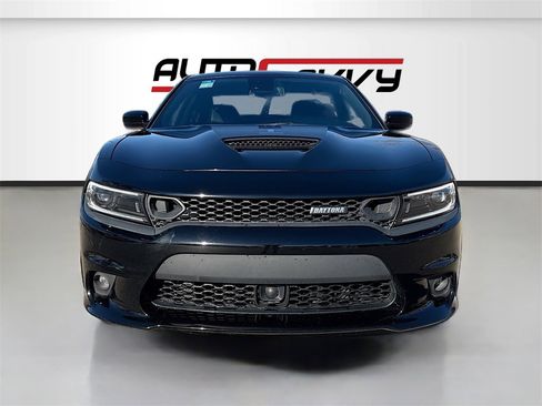 Used 2023 Dodge Charger Scat Pack w/ Daytona Edition Group image 2