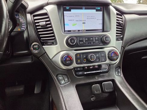 Used 2020 GMC Yukon XL SLT image 30