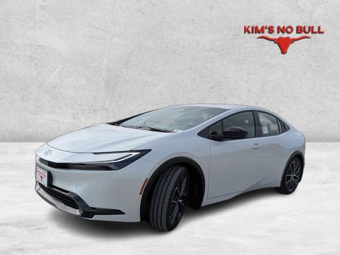 New 2026 Toyota Prius XLE image 1