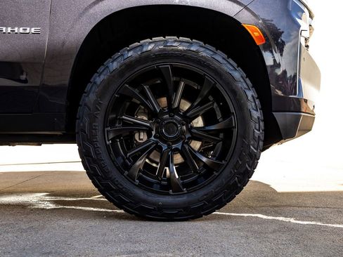 Used 2022 Chevrolet Tahoe LT w/ Luxury Package image 12