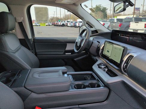 New 2025 Ford Expedition Max Active image 10