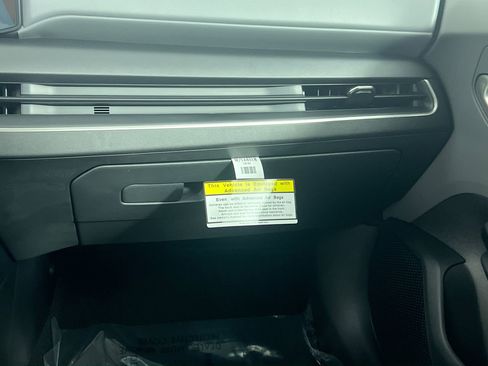 New 2025 Kia K4 LXS image 35