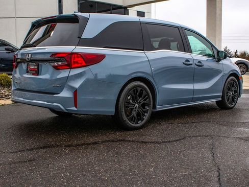 Used 2025 Honda Odyssey Sport-L image 6
