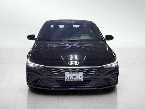 Certified 2025 Hyundai Elantra Sport FWD image 2