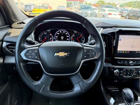 Used 2023 Chevrolet Traverse Premier AWD/4WD image 35