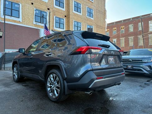 Used 2019 Toyota RAV4 Limited w/ Advanced Technology Package image 6