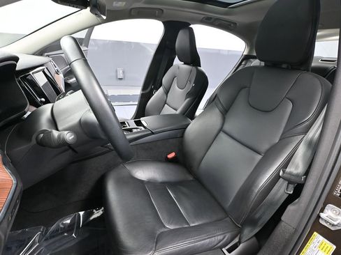 Used 2022 Volvo S60 T8 R-Design Expression AWD/4WD image 24