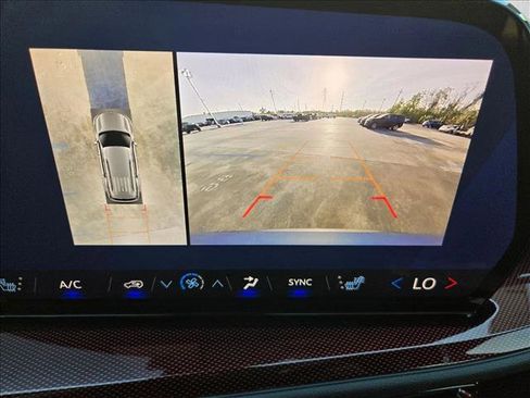 New 2026 Chevrolet Traverse Z71 w/ Driver Confidence Package image 14