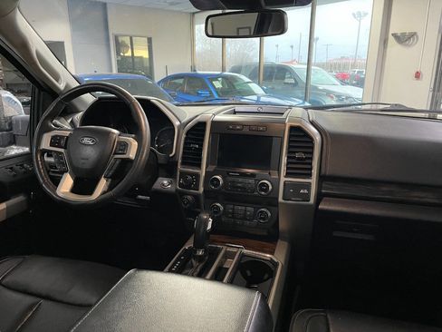 Used 2019 Ford F150 Lariat w/ Equipment Group 502A Luxury image 30